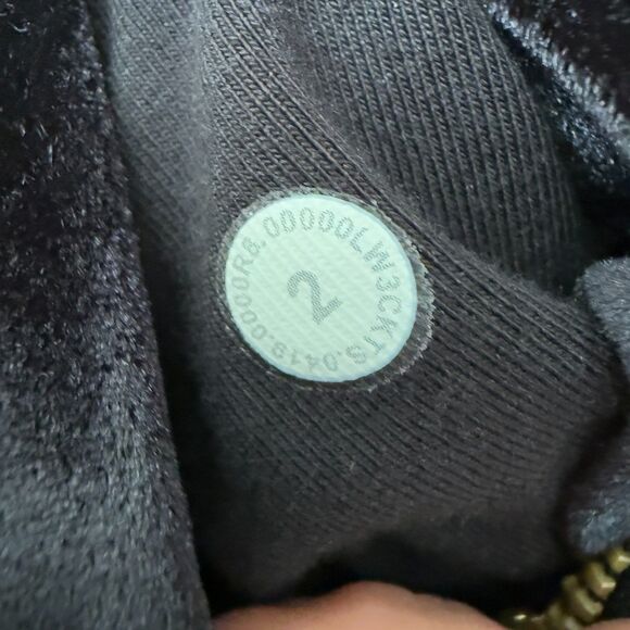 Women Lululemon Define Hooded Jacket *Velvet Hip Lengh in Black Size 2 - Picture 5 of 11